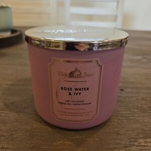 White Barn Rose Water & Ivy Candle - Pink